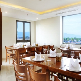 Khách sạn Hùng Anh Đà Nẵng