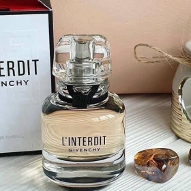 Các Đài Mỹ Phẩm Chính Hãng Cosmetics & Inspiration