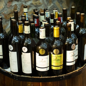 Nhà hàng Vintage Wine Club since 1885	