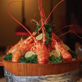 Novotel Saigon Centre - Premium Buffet tối hải sản thượng hạng, tôm hùm, cua biển