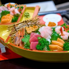 Lá Phong Sushi House - Mua 4 tặng 1 Lunch Set Jori Kara hoặc Saba 5 món