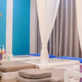 Viện thẩm mỹ Azami  