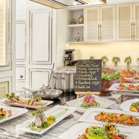 Bạch Suites Saigon