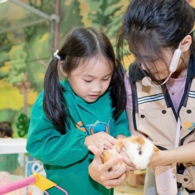 Khu vui chơi B- Zone