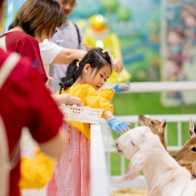 Khu vui chơi B- Zone