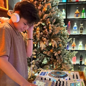 Cà Phê Đĩa Than 51 Sài Gòn