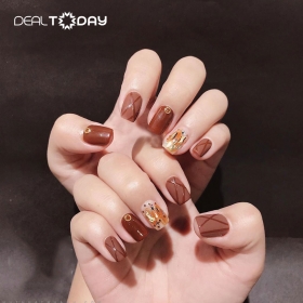 Chang Nails - Cắt da, sơn gel và gội đầu