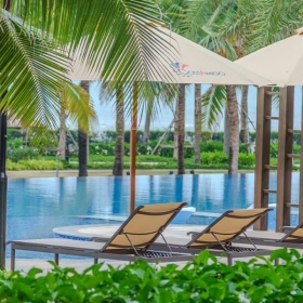 Costamigo BW Premier Collection