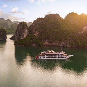 Du thuyền Aspira Cruises
