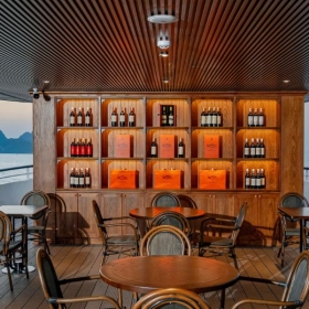 Du thuyền Lavoya Boutique