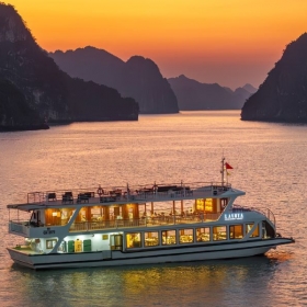 Du thuyền Lavoya Boutique