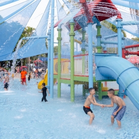 Công Viên Nước Hồ Tây