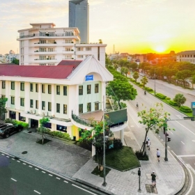 EMM Hotel Huế