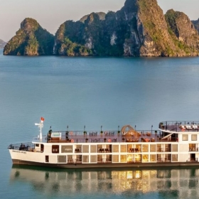 Du thuyền Indochine Grand Lan Hạ