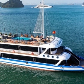 Du thuyền La Casta Daily