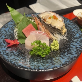 Lá Phong Sushi House - Mua 4 tặng 1 Lunch Set Oshin Set B 5 món