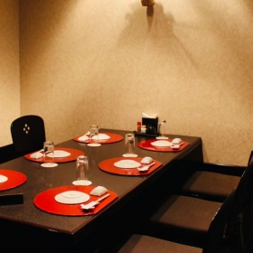 Lá Phong Sushi House