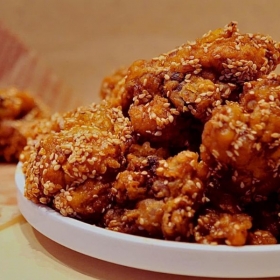 Cân Taiwanese Street Hotpot