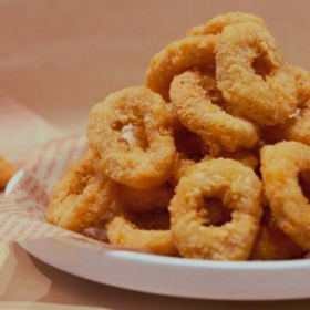 Cân Taiwanese Street Hotpot
