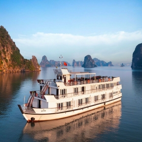 Lily Cruise - Du ngoạn Vịnh Hạ Long 2 ngày 1 đêm