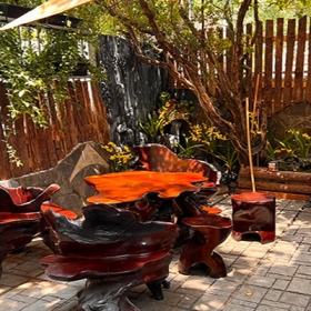 MADAM VINH GARDEN HOUSE