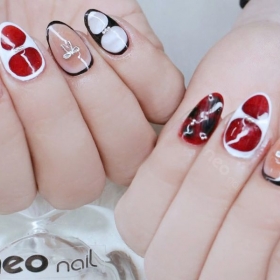 NEO Nails