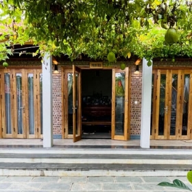 Đường Lâm Village