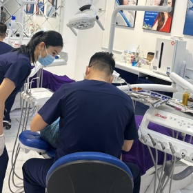 Nha khoa Quốc tế Hoa Kỳ