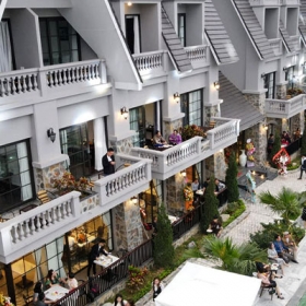 Paradise Sóc Sơn Resort