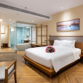 Iconic Hotel Long Hai