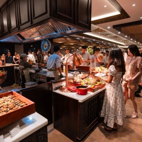 Du thuyền REVER Sài Gòn - Buffet hải sản thượng hạng áp dụng từ thứ 5 đến chủ nhật