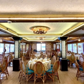 Tàu Rồng Sông Hàn Đà Nẵng Dragon Cruise