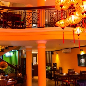 Hệ thống nhà hàng Việt Deli