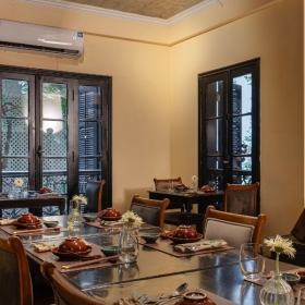 Hệ thống nhà hàng Việt Deli