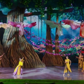 Tiên Sa Show - Vũ Nhạc Kịch Đương Đại