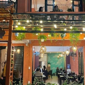 Nhà hàng Tính Không Chay