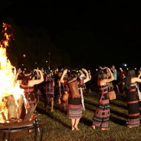 Làng Toom Sara Đà  Nẵng