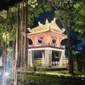Tour Đêm Văn Miếu - Tinh Hoa Đạo Học
