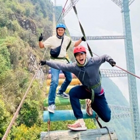 Khu du lịch Cầu Kính Rồng Mây