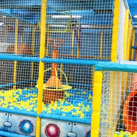 KHU VUI CHƠI PLAY MORE VINCOM LONG BIÊN  