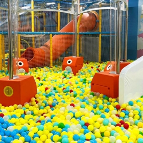 KHU VUI CHƠI PLAY MORE VINCOM LONG BIÊN  