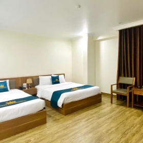 White Crown Hạ Long