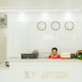 White Crown Hạ Long