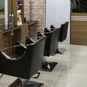 Học viện tóc Nhất Phong Andrew