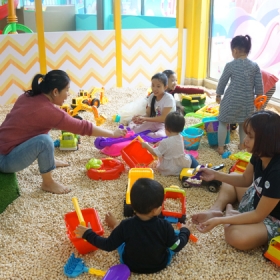 Khu vui chơi Tomato Kids 