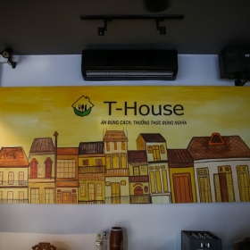 Nhà hàng T - House