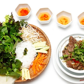 Nhà hàng Hồng - Tinh Hoa Cơm Việt