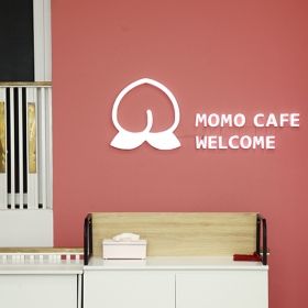 Melonpan Ice & Momo Coffee