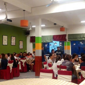 Nhà hàng Red House Q3