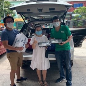 Feast Box - Dịch Vụ Tiệc Trọn Gói - Giao Hàng Tận Nơi